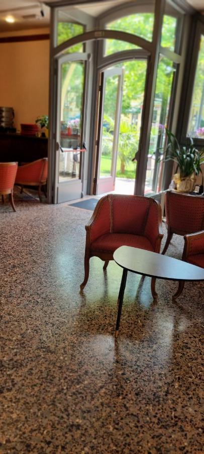 Hotel Villa Regina Margherita Ровиго Экстерьер фото