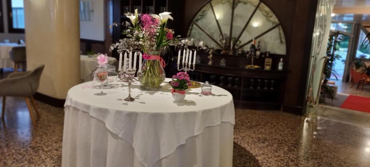 Hotel Villa Regina Margherita Ровиго Экстерьер фото