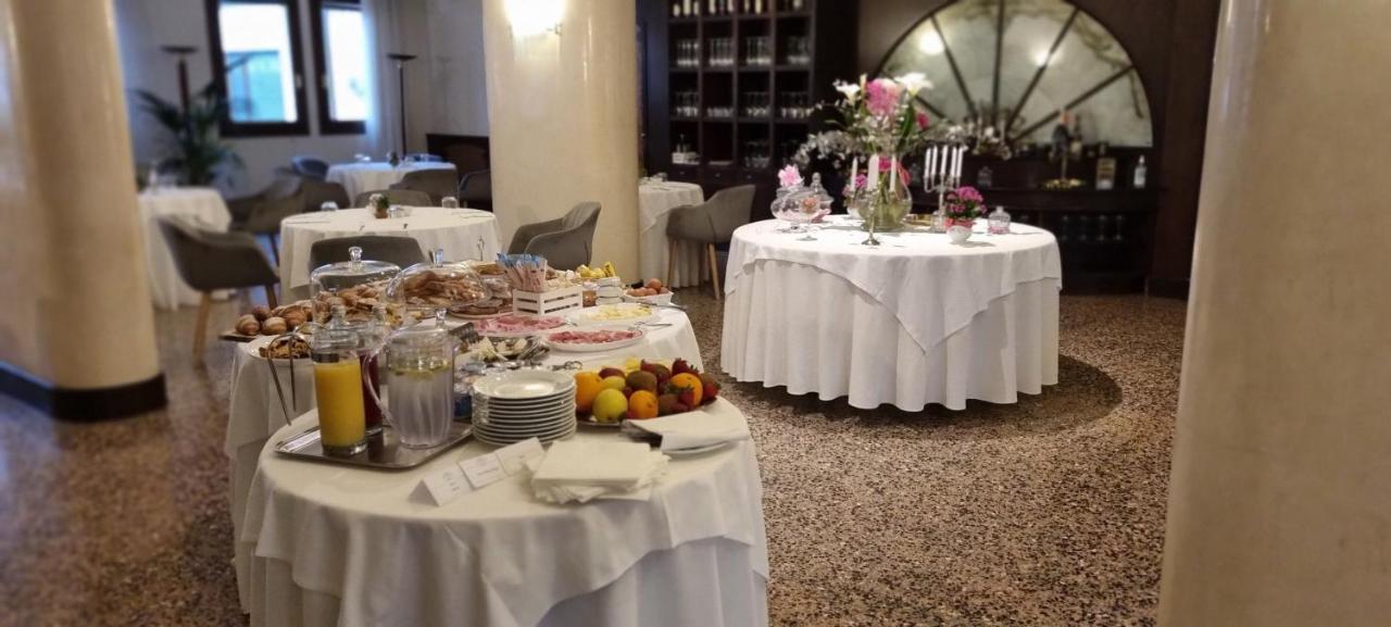 Hotel Villa Regina Margherita Ровиго Экстерьер фото
