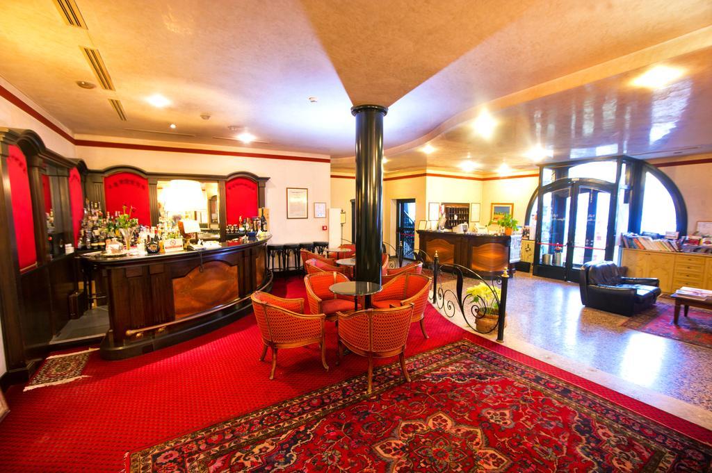 Hotel Villa Regina Margherita Ровиго Экстерьер фото